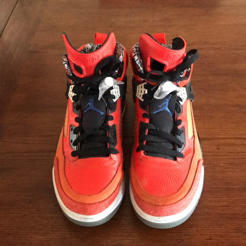 Orange Jordan spizike